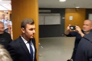 Byl to klasický postup, hájí se u soudu řidič, který z tramvaje vyhodil ukrajinskou rodinu - Novinky